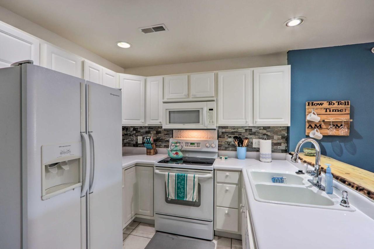 Step-Free Camdenton Condo With Boat Ramp, Dock, Slip Luaran gambar