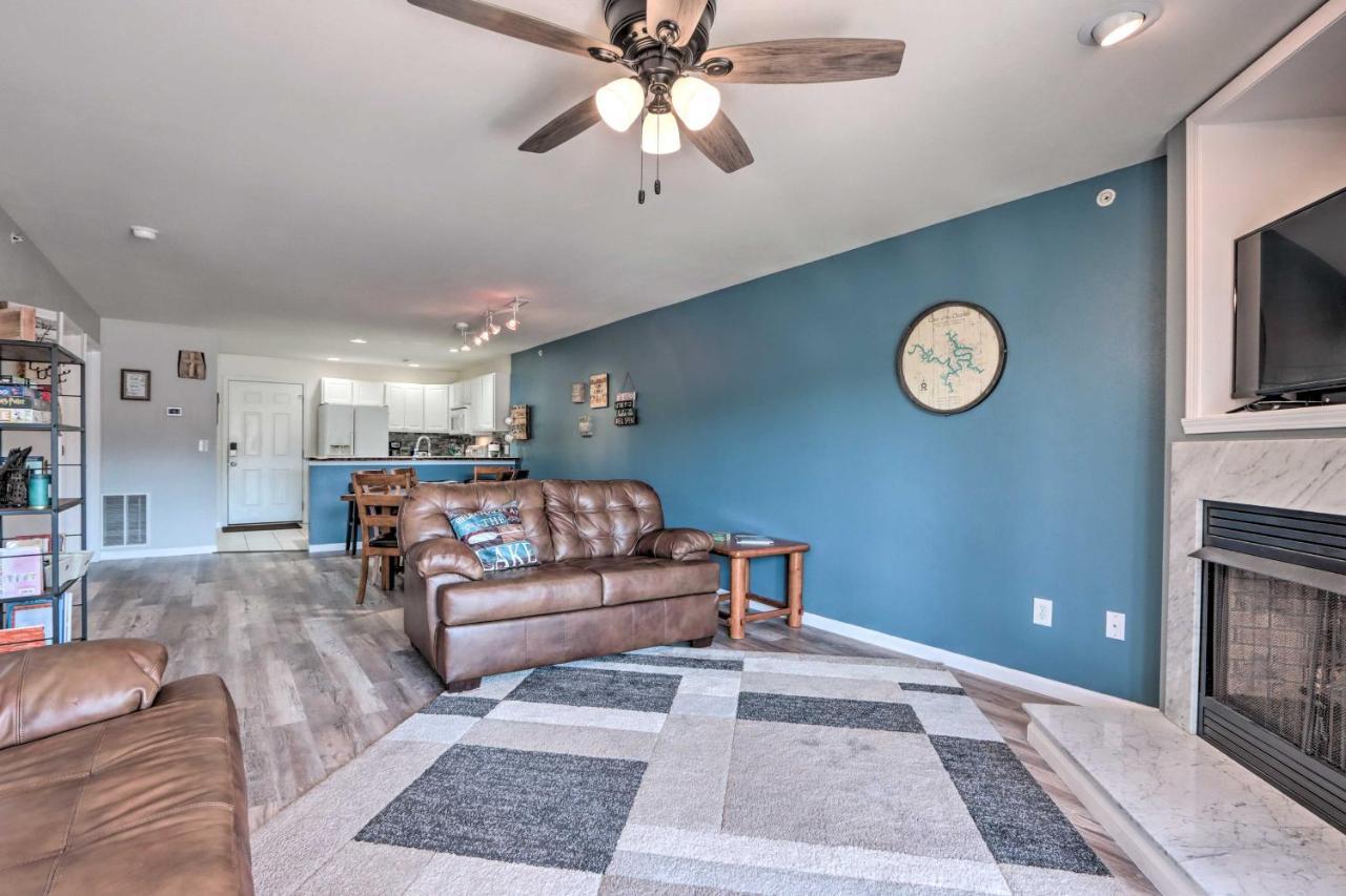 Step-Free Camdenton Condo With Boat Ramp, Dock, Slip Luaran gambar