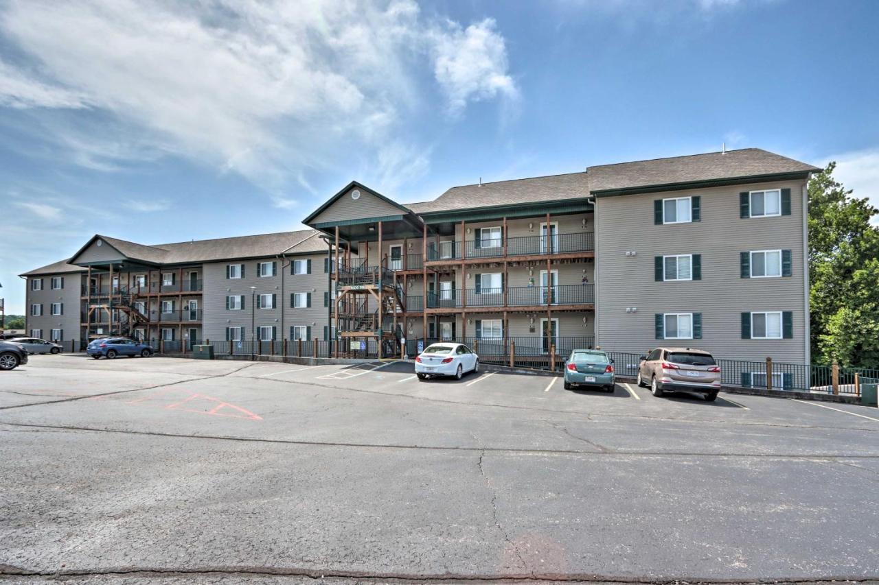 Step-Free Camdenton Condo With Boat Ramp, Dock, Slip Luaran gambar